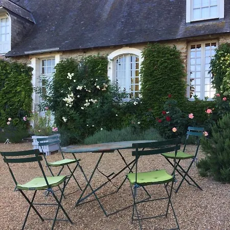 Couette-café La Moulinière, Jolie Longère Du Xviiè La Jaille-Yvon