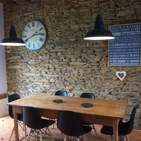 La Mouliniere, Jolie Longere Du Xviie 25, Chemin De La Source 3*