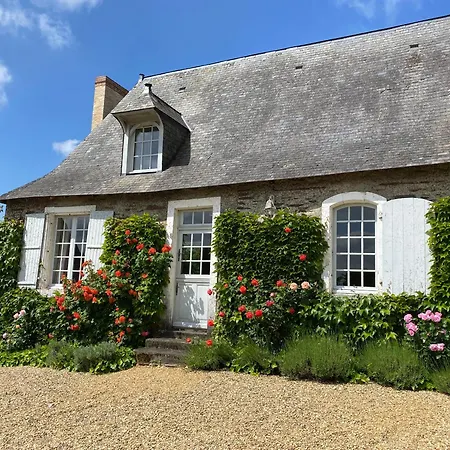 La Mouliniere, Jolie Longere Du Xviie 25, Chemin De La Source Oda ve Kahvaltı La Jaille-Yvon