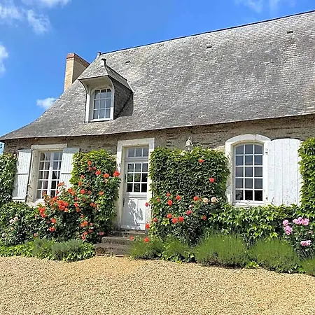 La Mouliniere, Jolie Longere Du Xviie 25, Chemin De La Source ベッド・アンド・ブレックファスト 3*
